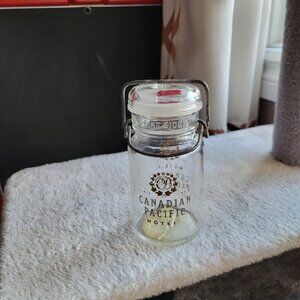 Canadian Pacific Hotel bilingual Mason Cashew jar GUC very rare see pics BIN F